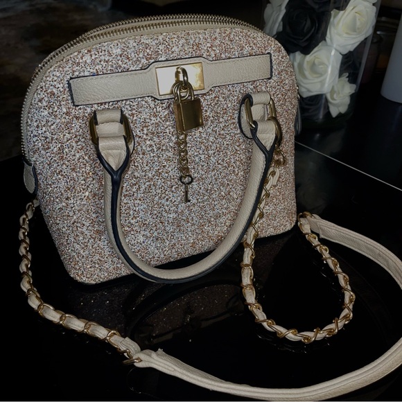 ALDO women’s crossbody Barland handbag - Picture 6 of 10